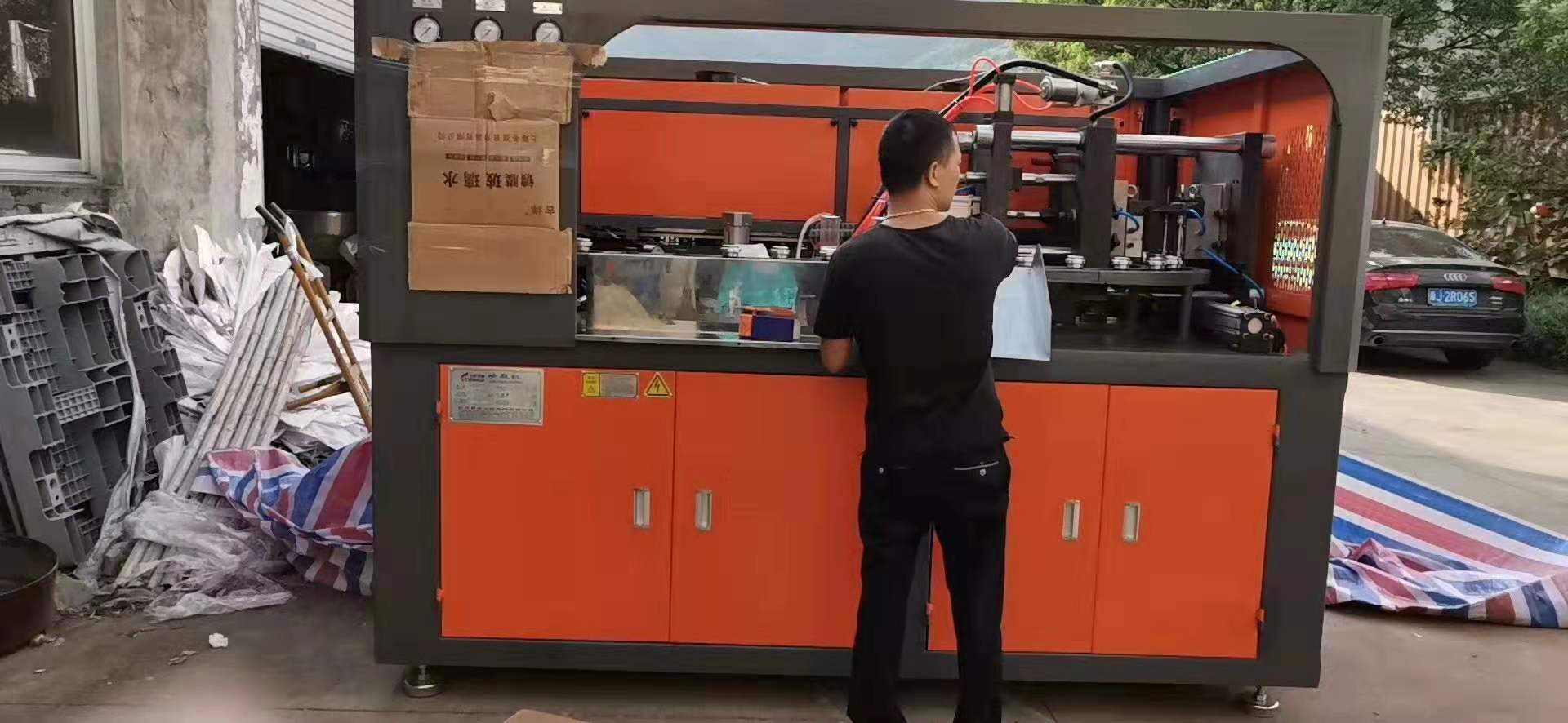 臺輝吹瓶機在吹瓶過程中遇到的這幾個問題，你遇到過嗎？